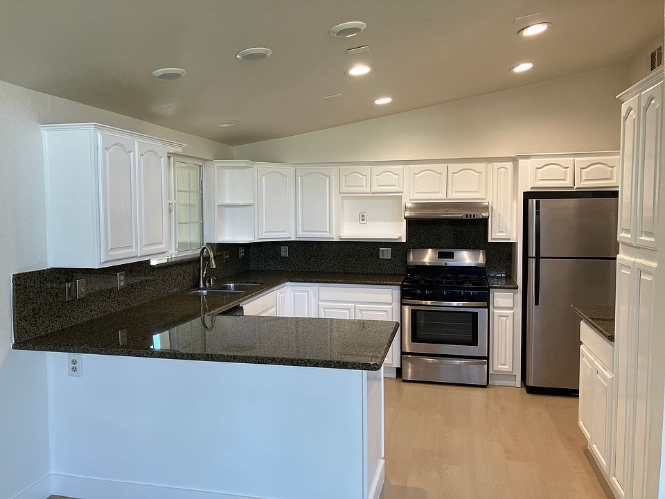 2nd image of 1143 Blazingwood Dr