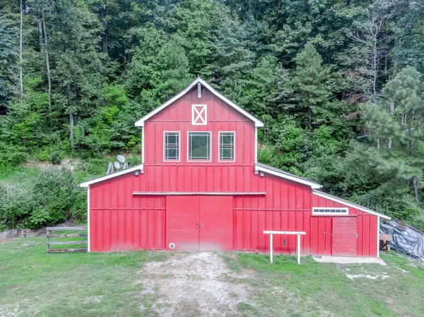 149 Fowler Farm Dr, Ellijay, GA 30175