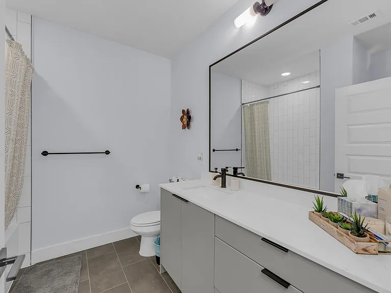 2500 Longview St #323 — Photo 26