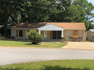 15517 Big Ridge Rd, Biloxi, MS 39532