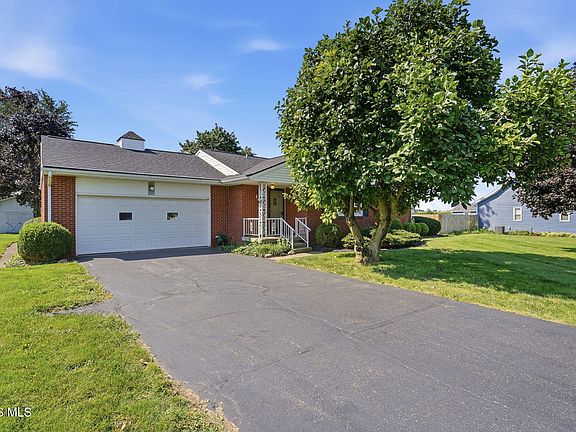 2nd image of 2033 W Sandusky St