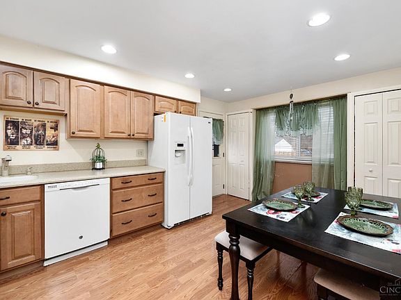 2nd image of 9246 Montoro Dr