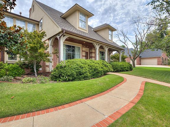 5th image of 5812 Country Club Dr