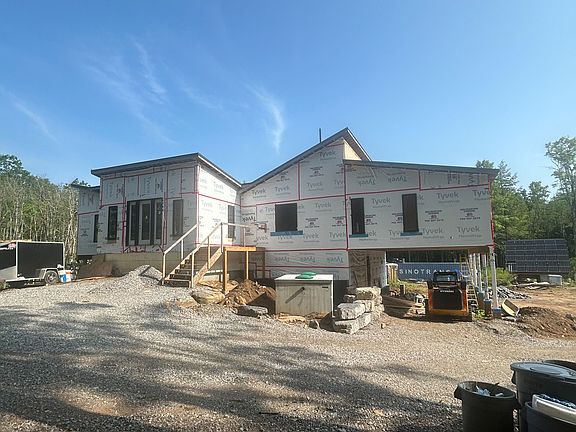 2nd image of 1416 Fortesque Lake Rd