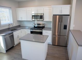 75 Jackson St, Fishkill, NY 12524