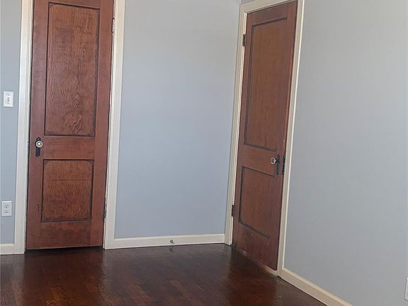 4th image of 4302 Polk St #7