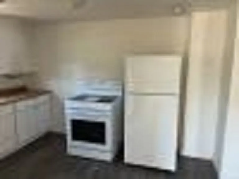 819 SW Kingwood Ave — Photo 6
