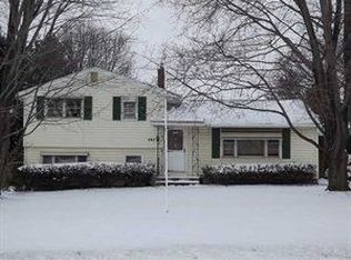 292 Brooks Rd, West Henrietta, NY 14586