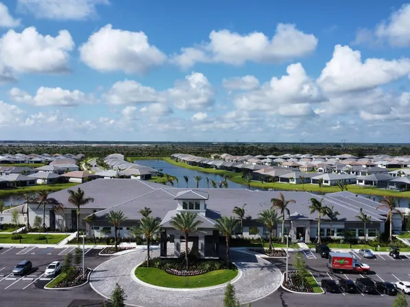13422 SW Brightside Way, Port St Lucie, FL 34987