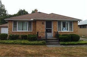 1st image of 33 Aurora Dr