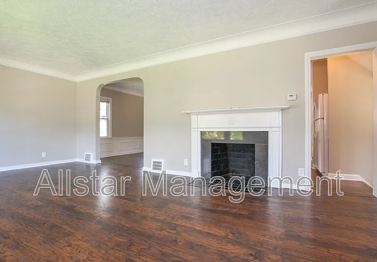 3690 Washington Blvd — Photo 3