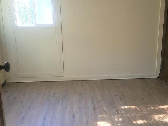 5th image of 1551 S 4th St W