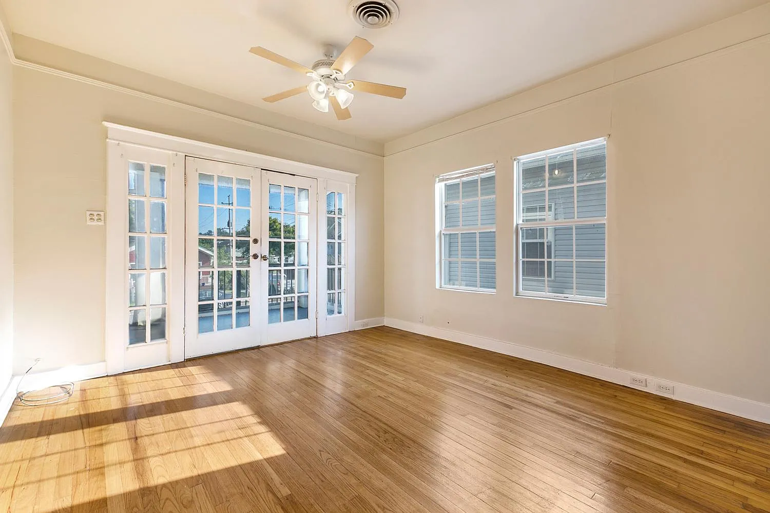 3 bed, 1500 sqft, $1,595 — Photo 4