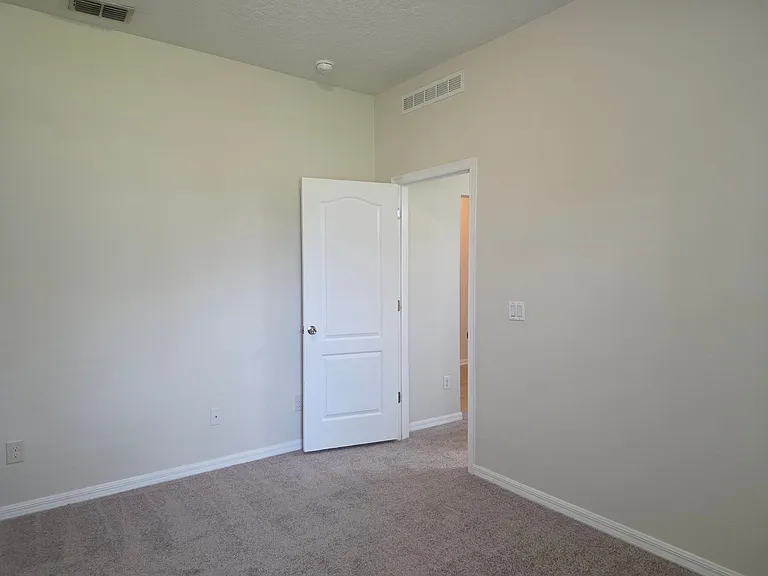 311 Rambling Cir — Photo 19