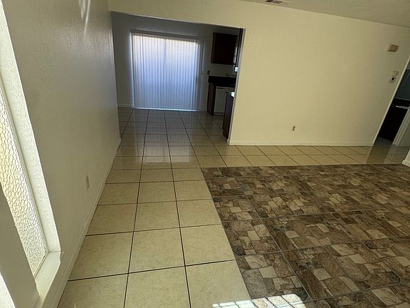 2nd image of 414 Jill Cir #1