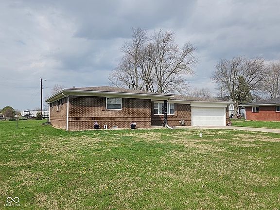 3rd image of 58 N Eastern Village Dr