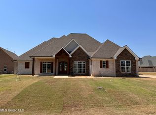 4391 Brooke Dr, Nesbit, MS 38651