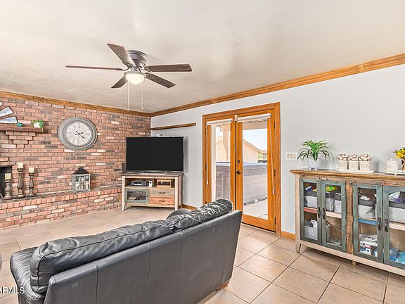 4th image of 2840 W SUNRISE Drive