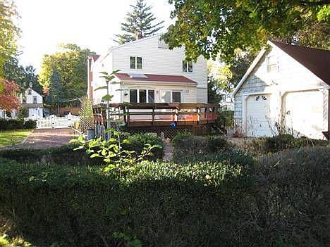 4th image of 55 Cortland Ave