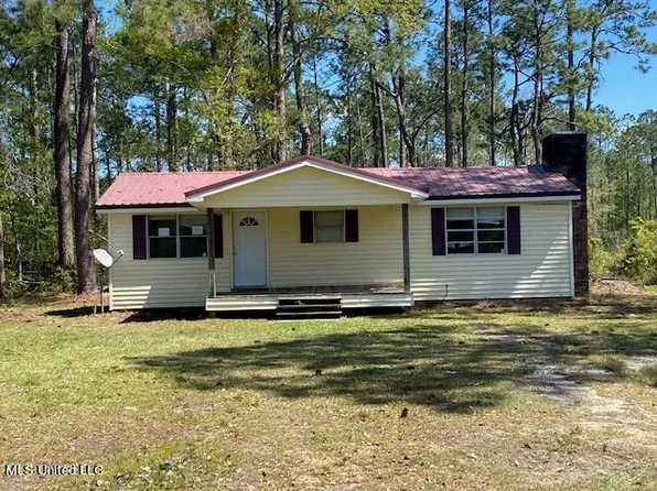 17462 Camellia St, Kiln, MS 39556