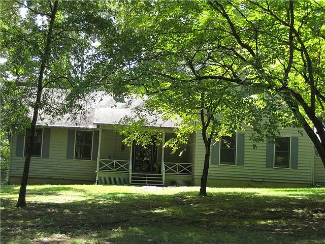 1st image of 475 Margaret Cir