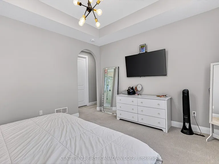 54 Aspen Cir — Photo 32