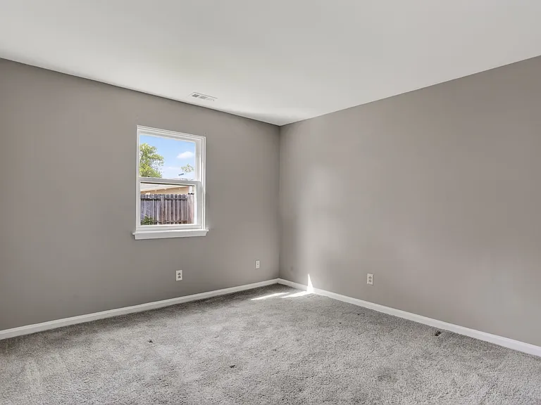 3812 Peach Orchard Cir — Photo 18