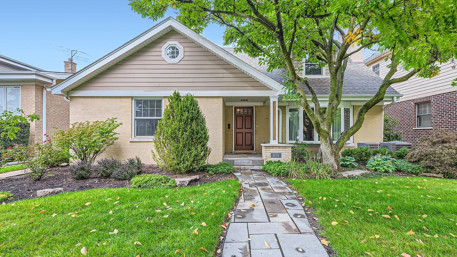 820 Hansen Pl photo 1