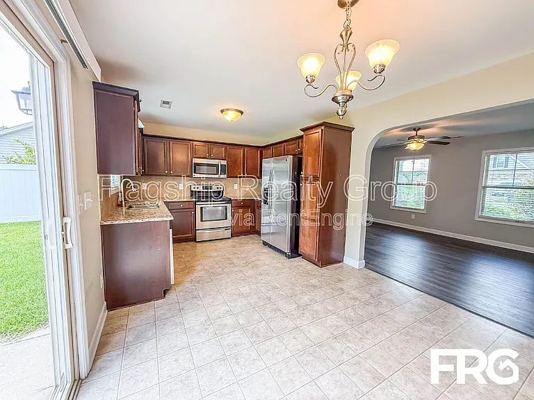 1217 Teakwood Dr — Photo 24
