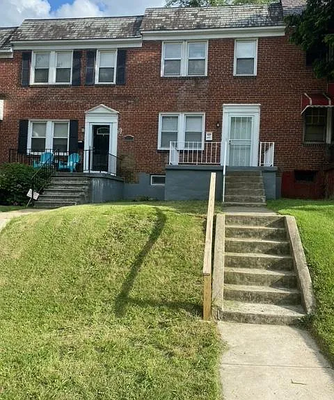 2417 W Cold Spring Ln — Photo 1