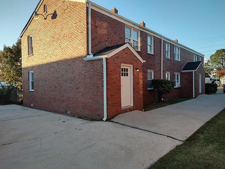 1229 W Ocean View Ave #A — Photo 13