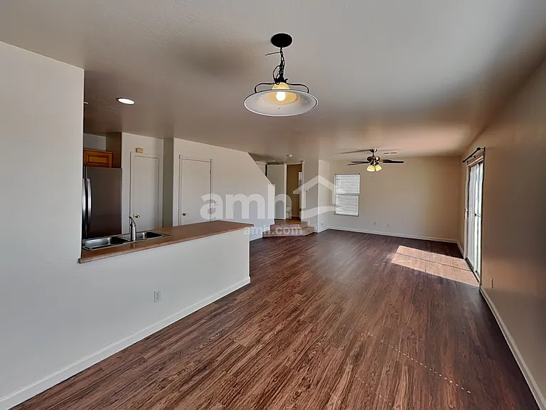 11801 N Olive St — Photo 4