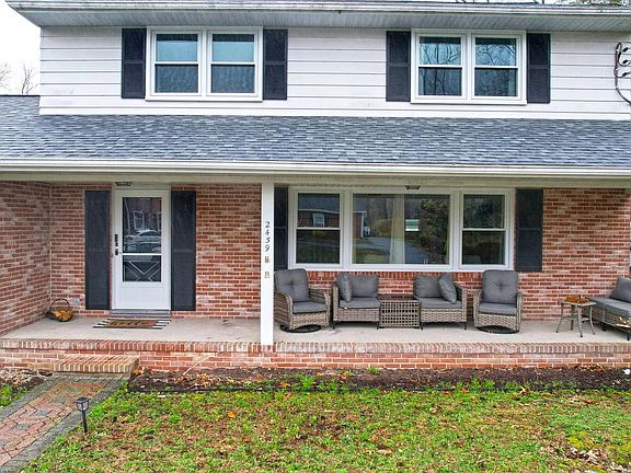 4th image of 2459 Buttonwood Dr