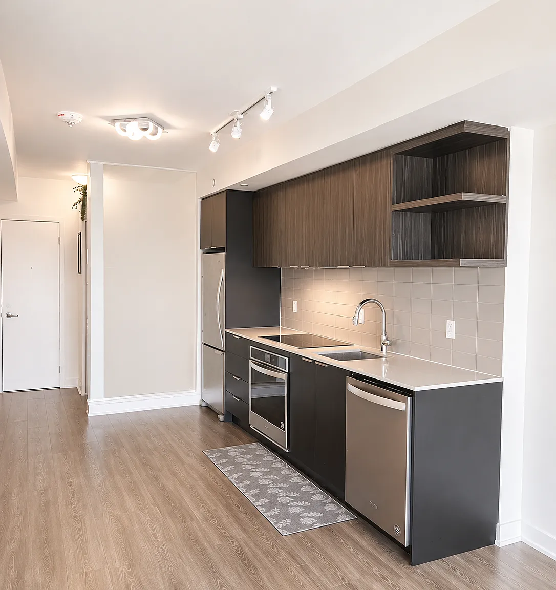 2 bed, 641 sqft, $1,150 — Photo 4