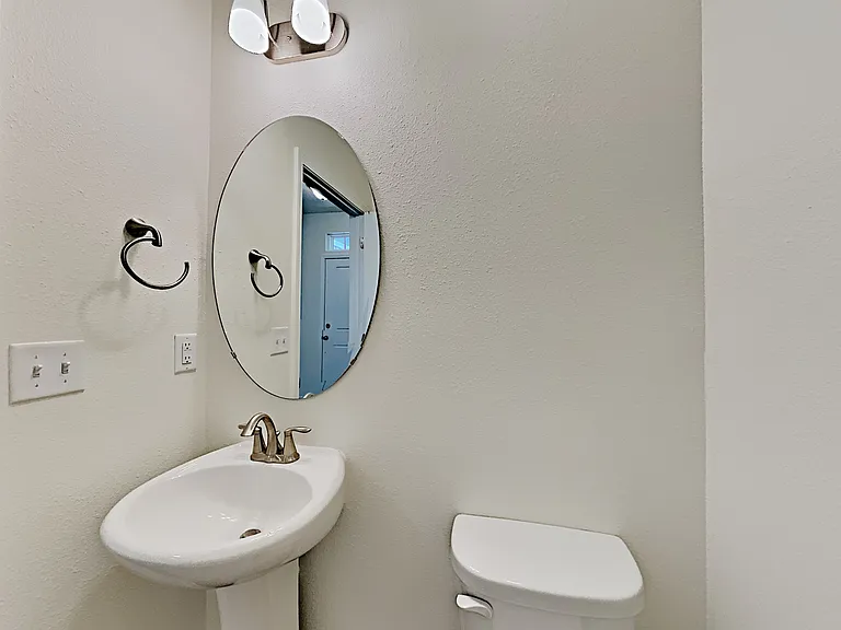 10310 Riverwalk Ct — Photo 8