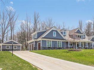 700 Echo Dr, Mayfield Village, OH 44040