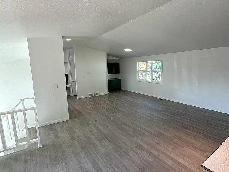 1011 N A St #1 — Photo 6
