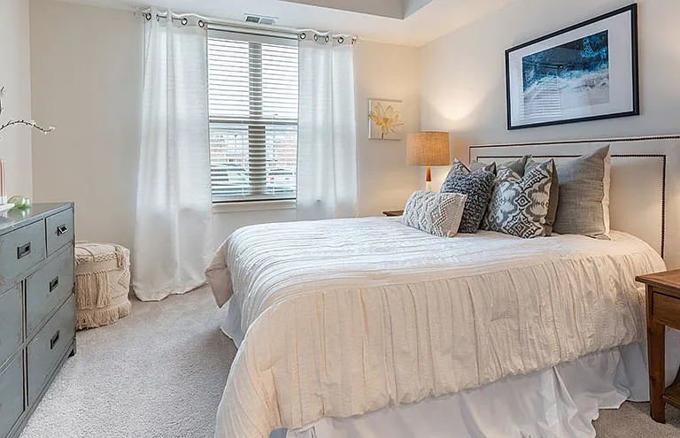 Deer Park Crossing Apartments — Photo 4