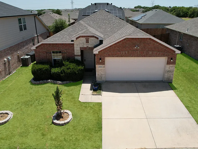 433 Magma Dr — Photo 1
