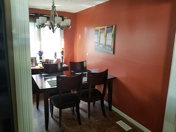 4th image of 7646 Dahlia Dr