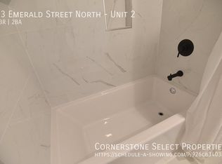 93 Emerald St N #2, Hamilton, ON L8L5K5