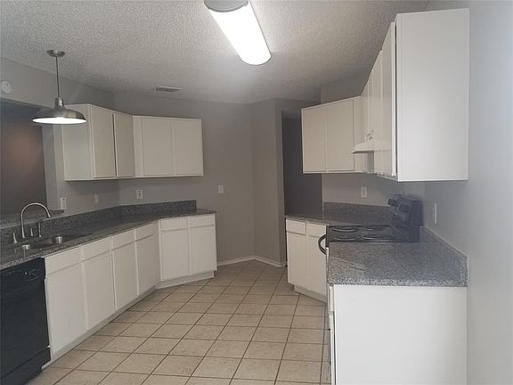 5th image of 10121 Chapel Hill Ct