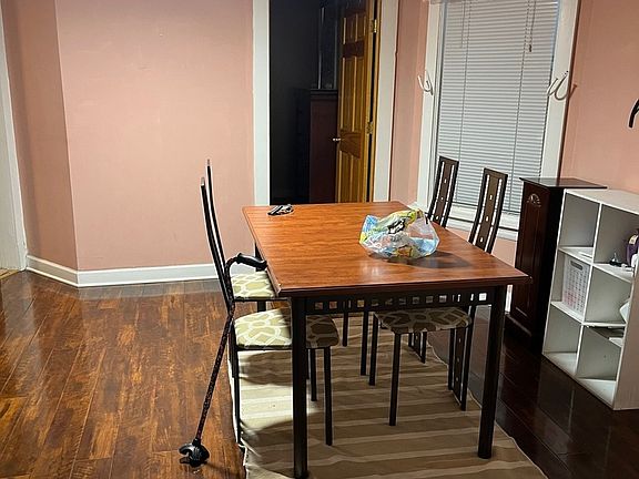 4th image of 1835 N Keeler Ave