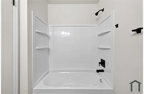 Building Photo - 2637 Dalecrest Dr