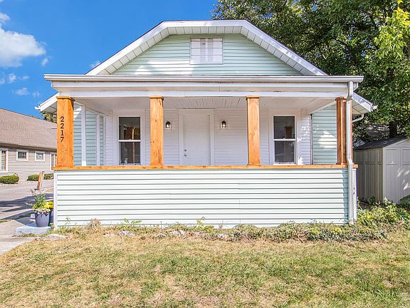 2nd image of 2217 Pleasant St