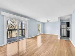 221 Summit Ridge Dr, Nashville, TN 37215