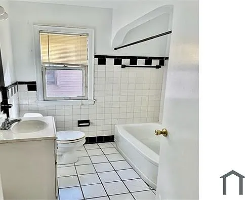 15864 Rossini Dr — Photo 3