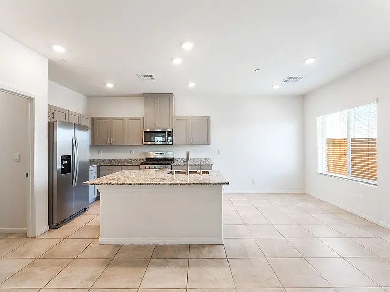 410 Larksong Ave — Photo 6