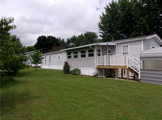 94 Lakeview Dr, Honeoye, NY 14471