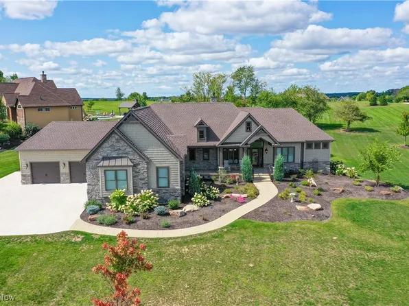 2395 Hearth Hill Ln, Wadsworth, OH 44281